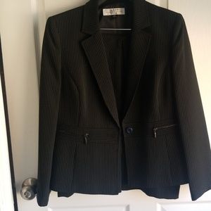 Pinstripe Suite